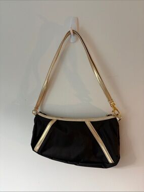 Y2K Black Shoulder Bag with Gold Accents - Sleek Everyday Shoulder Purse